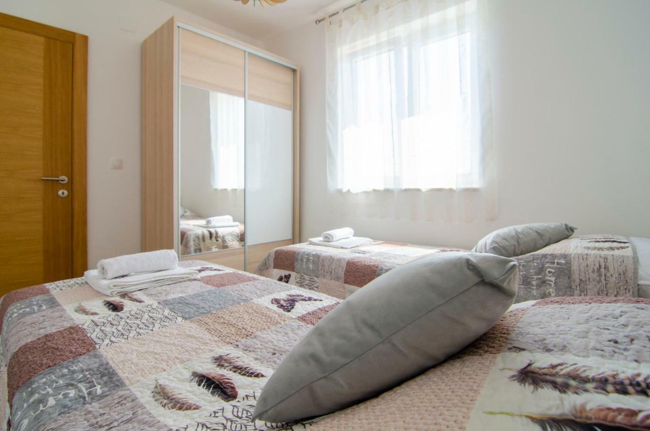 Apartments Sara 波尔 外观 照片