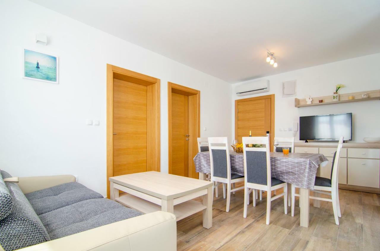 Apartments Sara 波尔 外观 照片