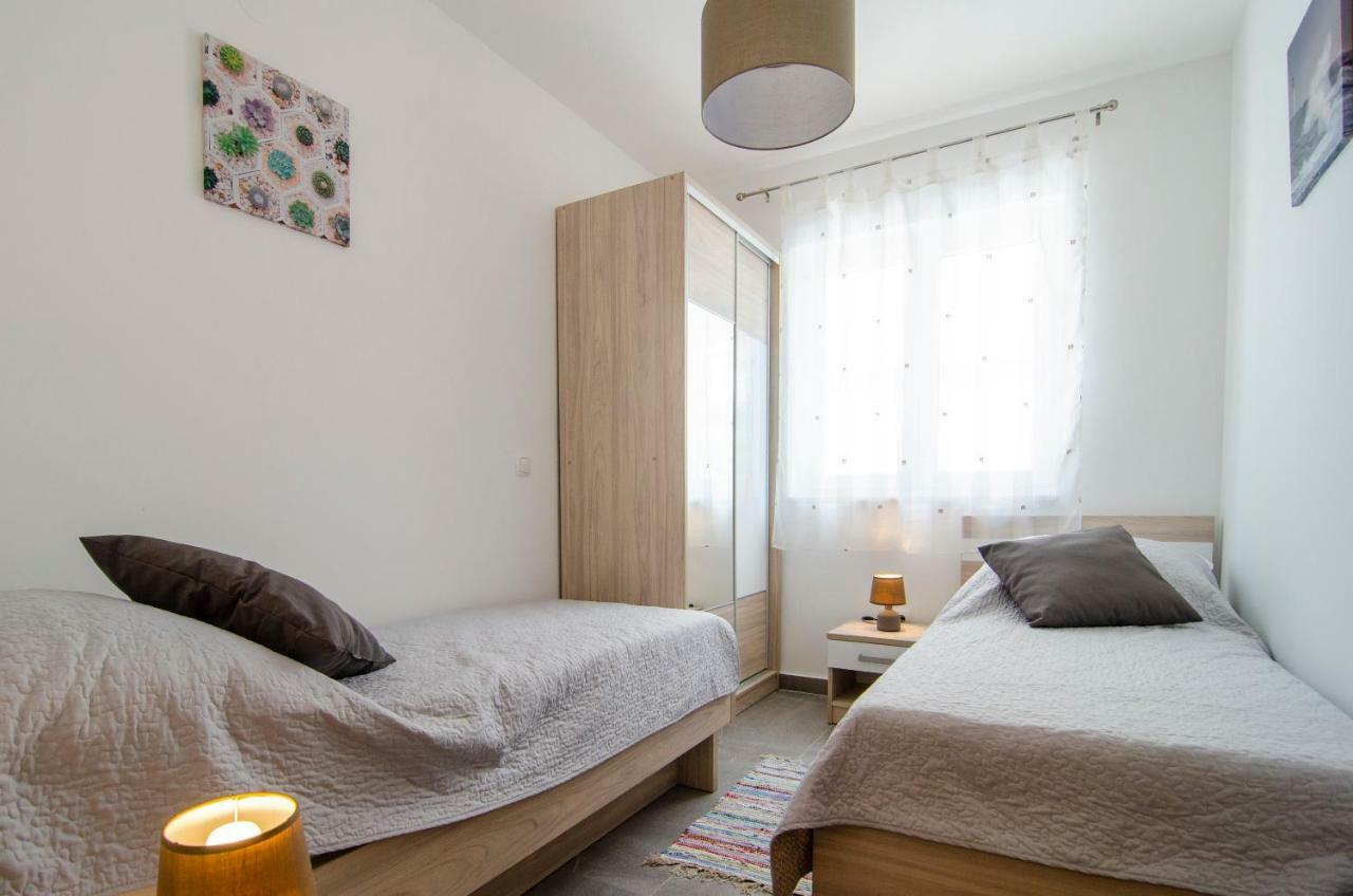Apartments Sara 波尔 外观 照片