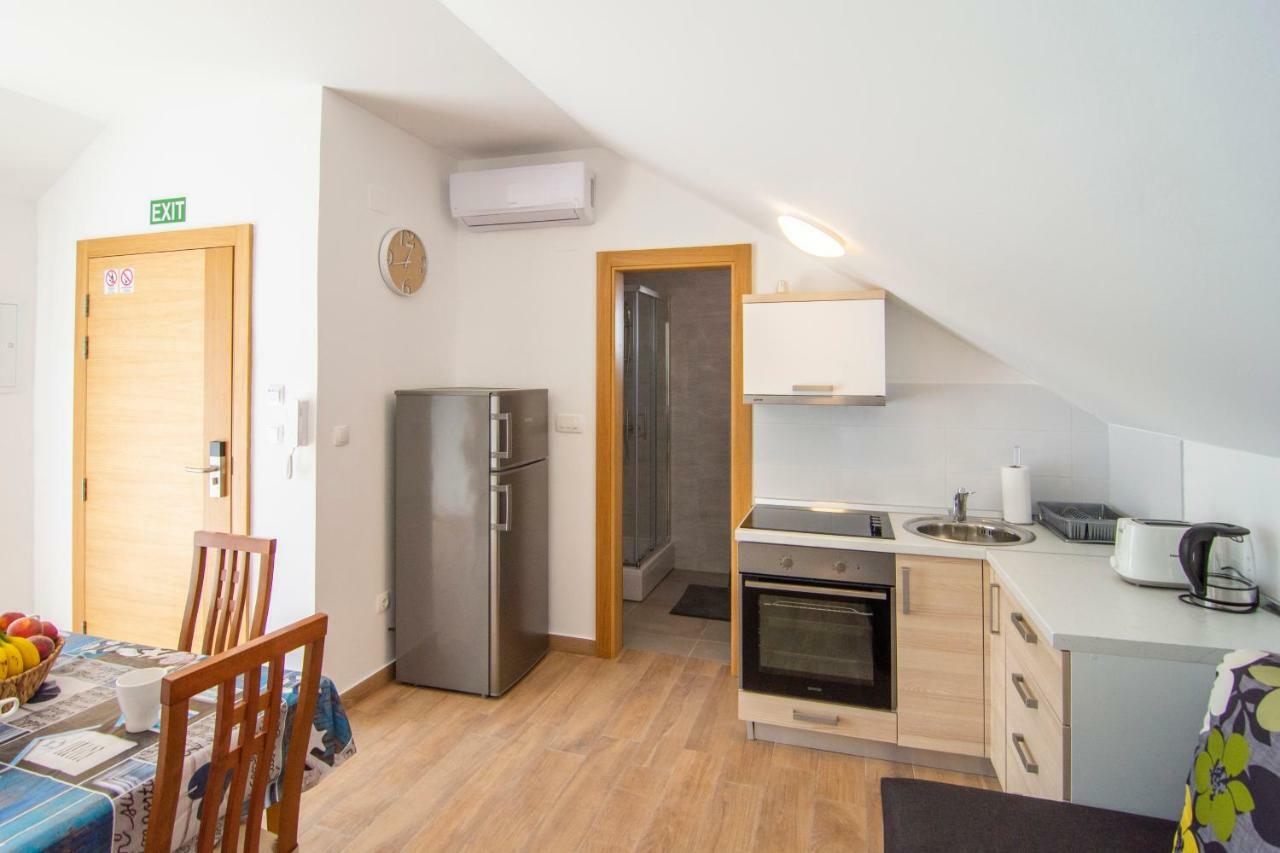 Apartments Sara 波尔 外观 照片